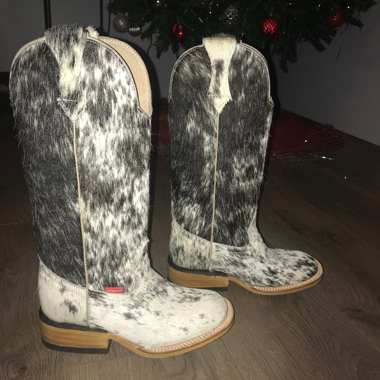 Size 5 Cowhide Cowboy Boot